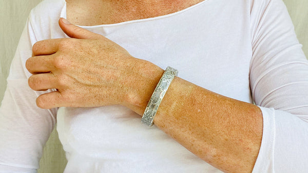 【...TABOO】Brain Bangle Sterling Silver Bangle from the Karen Hill Tribe. 0379