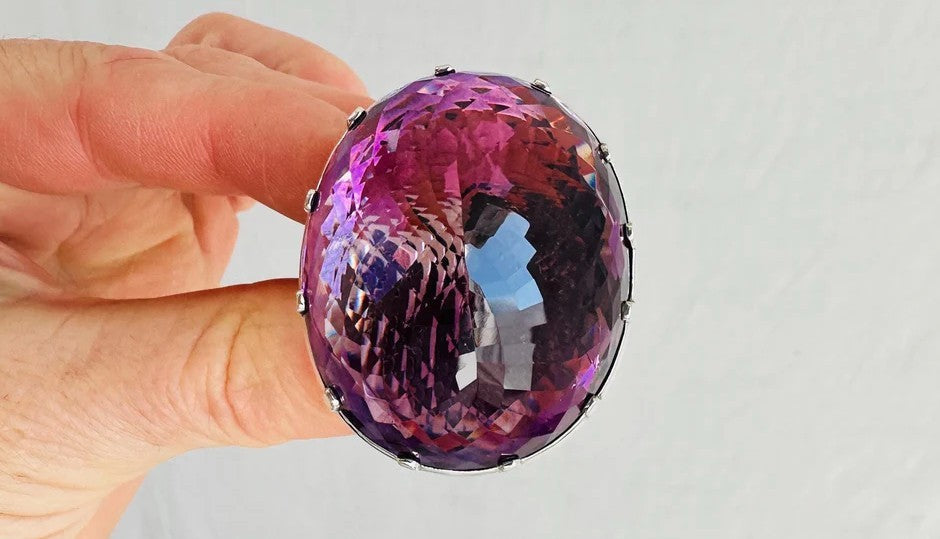 How a Moonstone Crystal Ring Complements Maximalist Jewelry Trends?