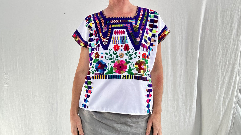 Patria Nueva Mexican Huipil. Vibrant Mayan Textile.