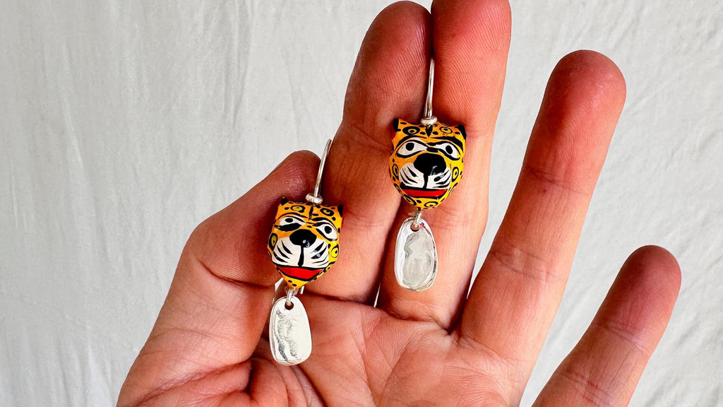 Carved Jaguar and Sterling Silver Earrings. Mexico. 1149