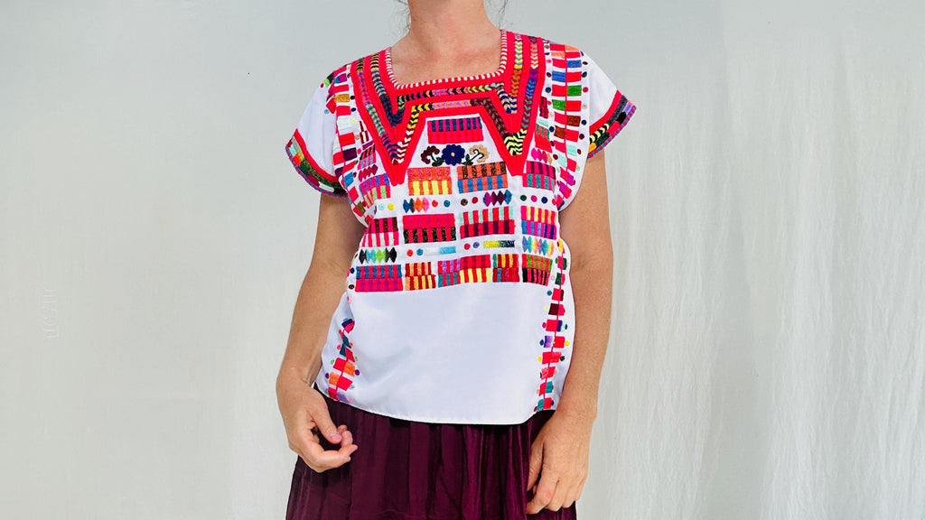 Patria Nueva Mexican Huipil. Vibrant Mayan Textile.
