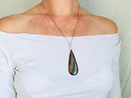 Labradorite Pendant Necklace. Heavy Sterling Silver Chain. 4167