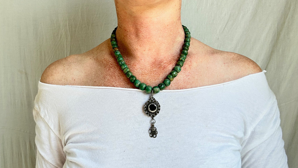 Guatemalita and Berber Silver Necklace. Jadeite. 2072