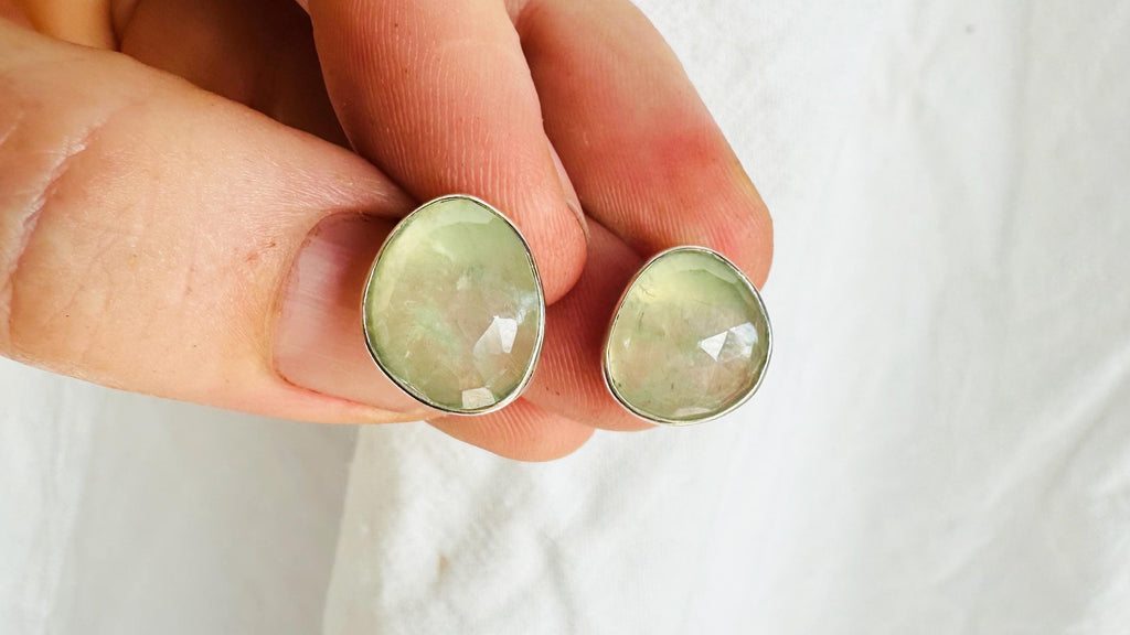 Faceted Prehnite Post Earrings. Sterling Silver. AP-584