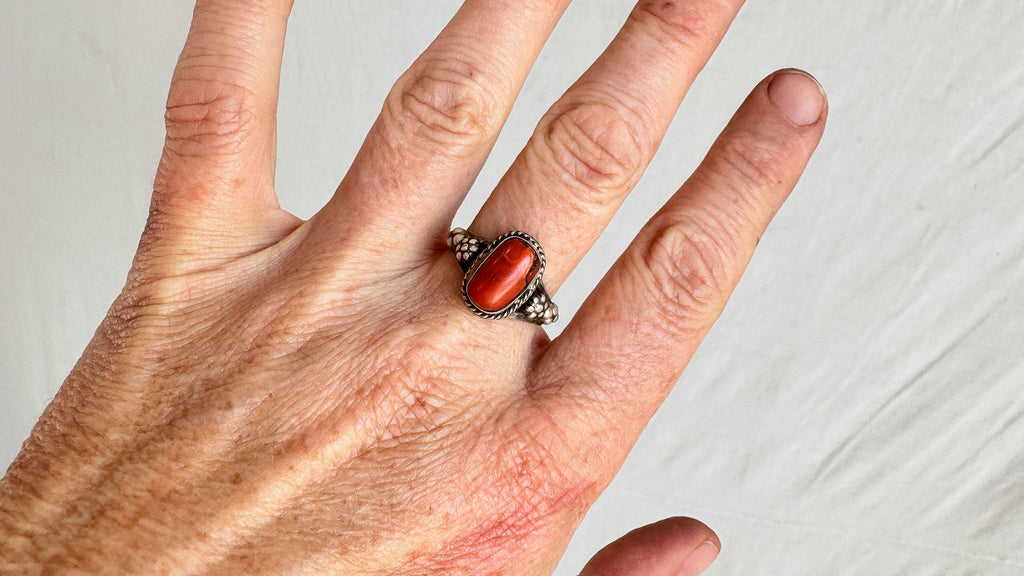 Antique Coral and Sterling Ring. India. Gorgeous! size 8. 1064