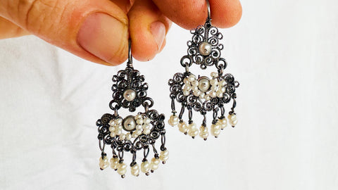 Vintage Oaxacan Filigree Earrings. Pearl & Silver. Mexico. Frida Kahlo. 2809