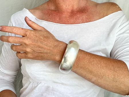 Karen Hill Tribe Silver Bangle. Lovely Shape! 0650