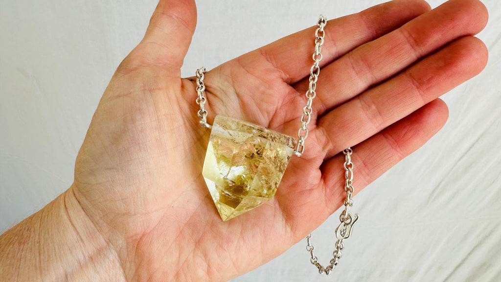 Citrine & Silver Pendant Necklace. Sterling Silver. 2307