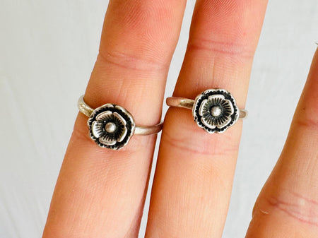 Pair of Silver Toe Rings with Flowers from India. Adjustable and Sterling 925. 2633
