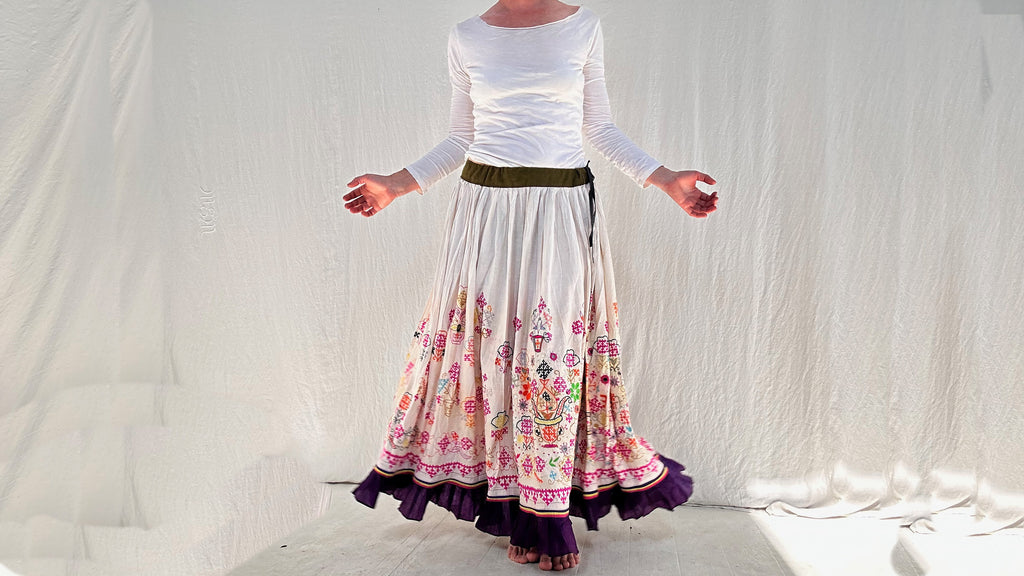 Vintage Banni Embroidered Drawstring Skirt. 0559