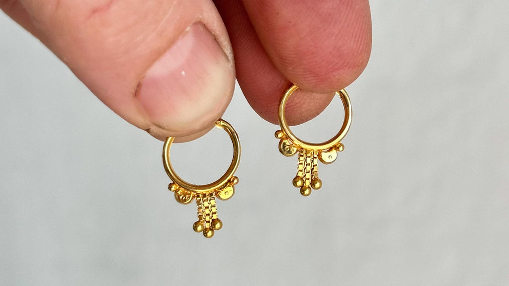 Indian Hoop Earrings. 22kt Solid Gold.
