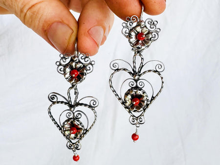 Heart Earrings. Oaxacan Filigree with Coral. Sterling Silver. Mexico. 0402