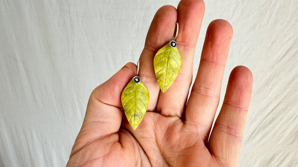 Serpentine Flower Earrings. Sterling Silver. 2250