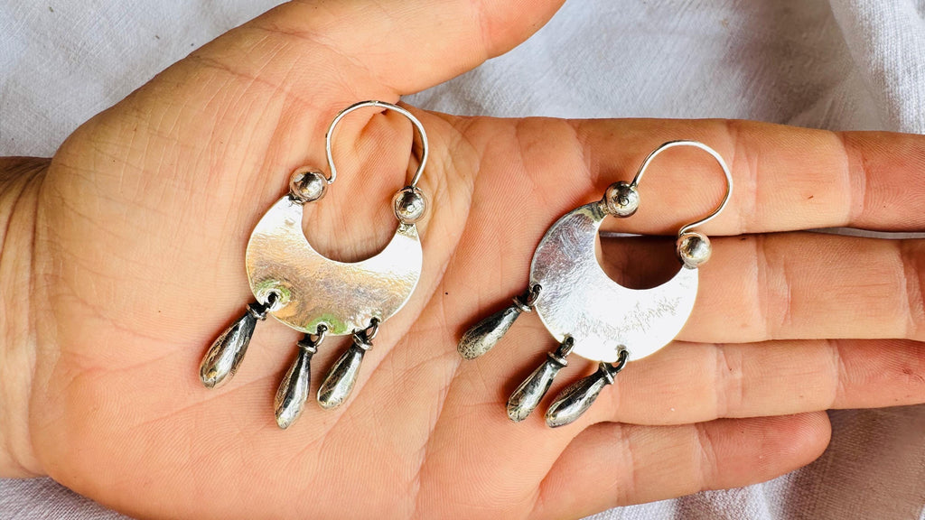 Shiny Silver Hoop Earrings. Oaxacan Jewelry. Sterling Silver. ARC34