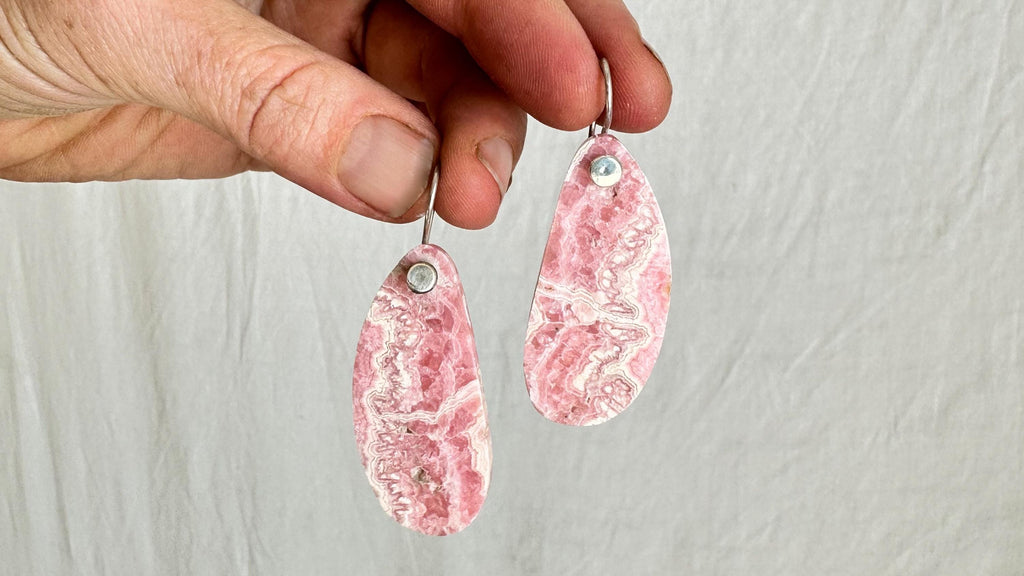 Rhodochrosite Earrings. Kewa Pueblo. Santo Domingo Pueblo. 2036