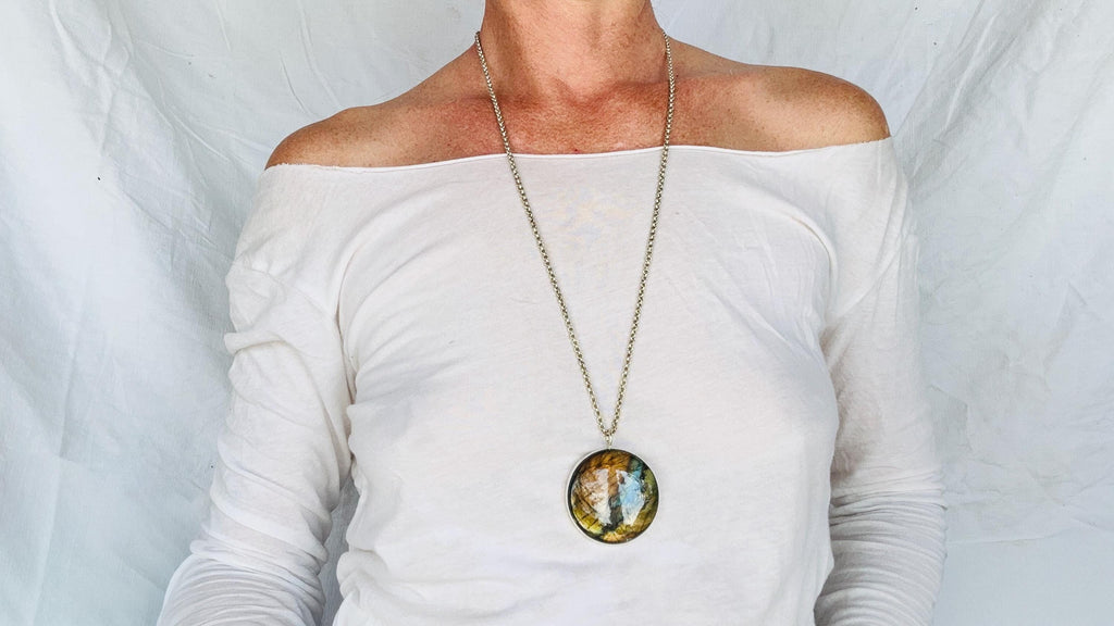 Labradorite Pendant Necklace. Heavy Sterling Silver Chain. 2716