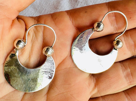 Shiny Silver Hoop Earrings. Oaxacan Jewelry. Sterling Silver. AR1