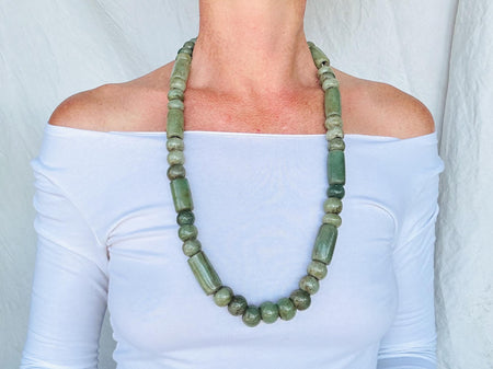 Long Jade Necklace. Oaxaca. Replica. 2484