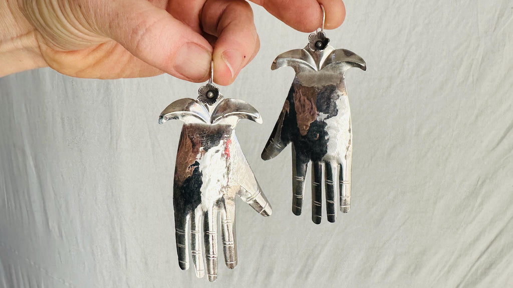 Oaxaca Hand Earrings. La Mano Sterling Silver Jewelry Made in Oaxaca, Mexico. Frida Kahlo. 2397