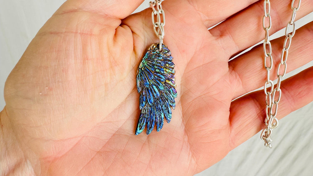 Abalone Wing Pendant Necklace. Sterling Silver. 4193