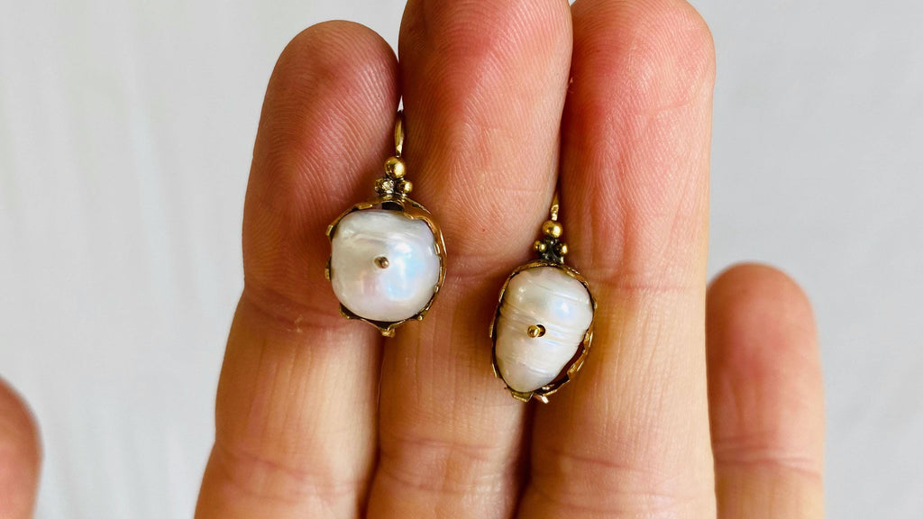 Vintage Ecuadorian Gold Earrings With Pearls. 18kt. 0377