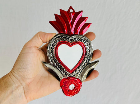 Hojalata Tin Mexican Hearts. Mirror.