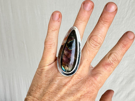 Oversized Labradorite Ring. Fantastic Flash. Adjustable. 0637