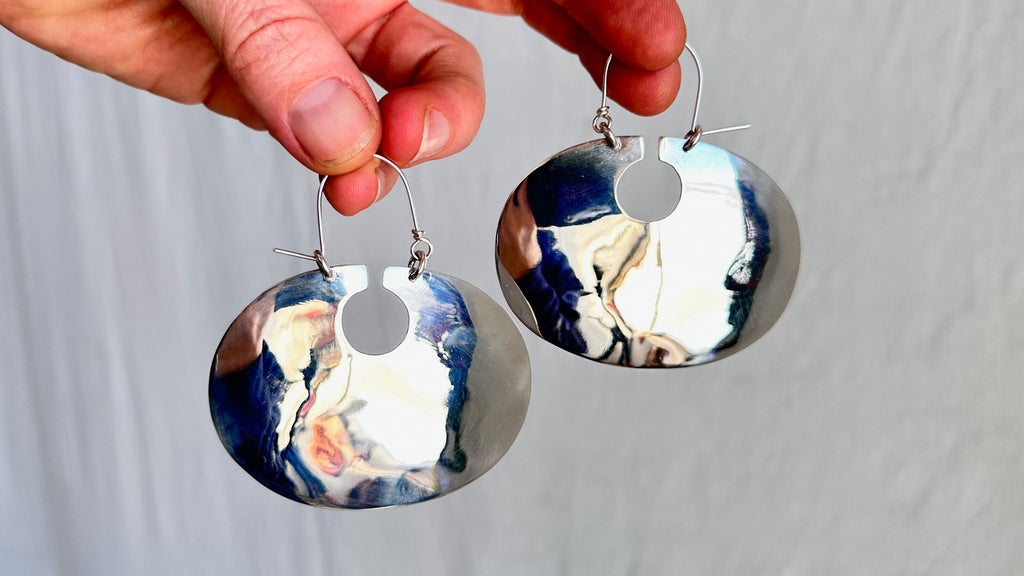 Silver Hoop Earrings. Sterling Silver. Atelier Aadya. 1336