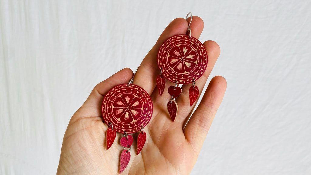 Carved Gourd Earrings. Sterling Silver. Oaxaca, Mexico. 0344