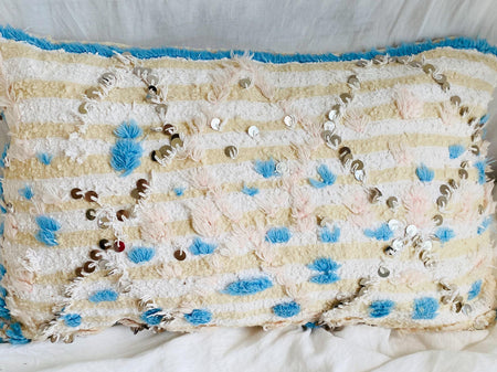 Vintage Moroccan Throw Pillow. Wedding Blanket. Handira. Wool and Cotton.