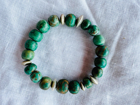Guatemalita Jade Beaded Bracelet with a Sterling Silver Bead. 4410