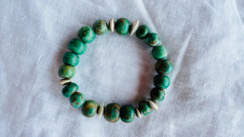 Guatemalita Jade Beaded Bracelet with a Sterling Silver Bead. 4410