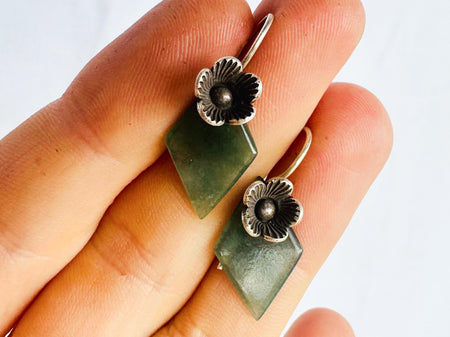 Guatemalan Jade Earrings. Sterling Silver. 4408