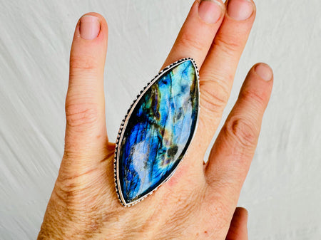 Faceted Labradorite Botanicals Cocktail Ring. Handmade Sterling Silver Jewelry. Size 6. 4163