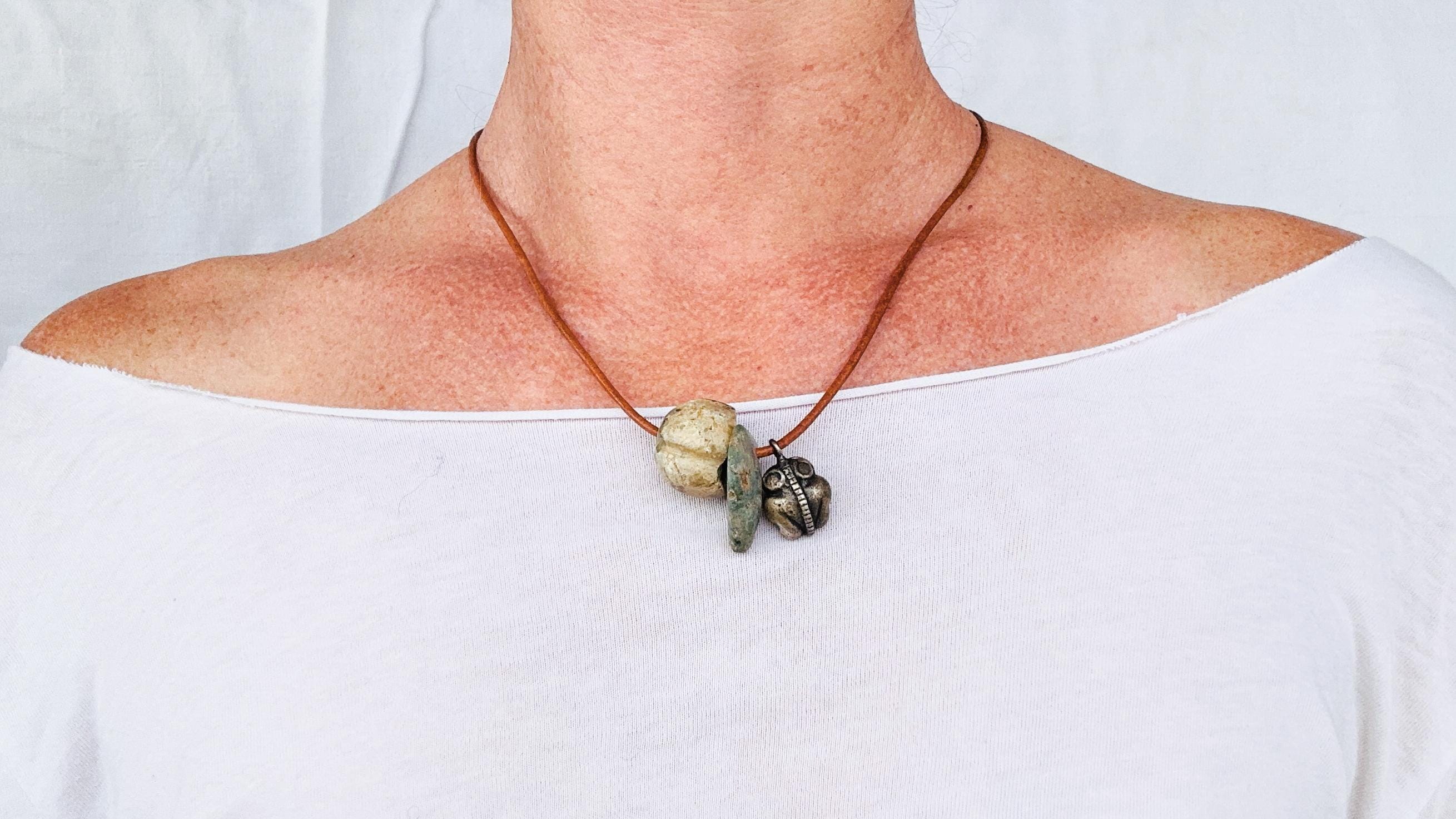 ◆629◆【JADEX 公式アカウント 01 】記念メダル 1930年 Ancient Jade & Stone Pendants. Zapotec Beads from Oaxaca, Mexic
