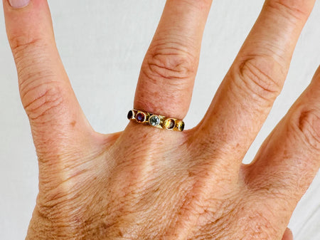 Topaz and Gold Ring. 14 kt Yellow Gold. Size 5.75