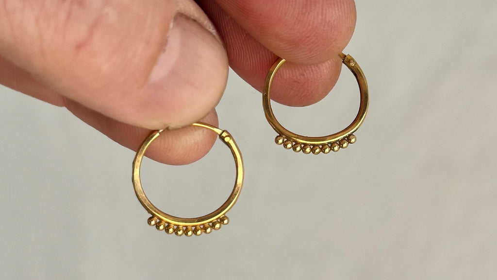 Indian Hoop Earrings. 22kt Solid Gold. 0860