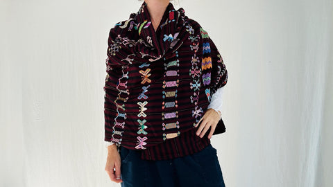Vintage Guatemalan Wrap. Colotenango. Fine Example. 0012