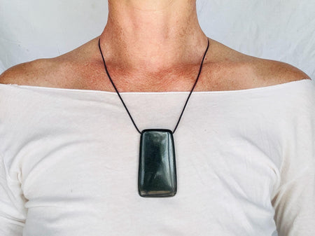 Mayan Black Jade Pendant. Hand-Carved. Guatemala. s/n