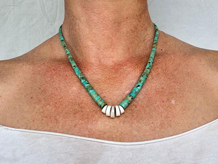 Natural Turquoise Necklace. Santo Domingo. Kewa. Native American.