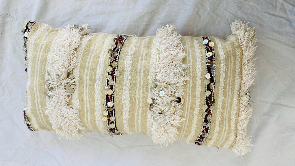 Vintage Moroccan Wedding Blanket Pillow. Handira. Wool and Cotton. Organic Cotton Filling