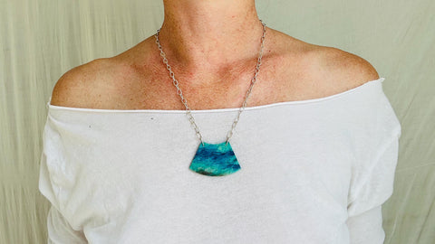 Chrysocolla and Silver Pendant Necklace. 2730