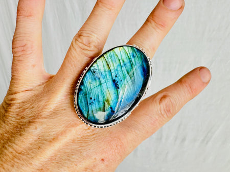 Labradorite Botanicals Ring. Gorgeous Turquoise Blue Stone Jewelry. Size 8. 4131