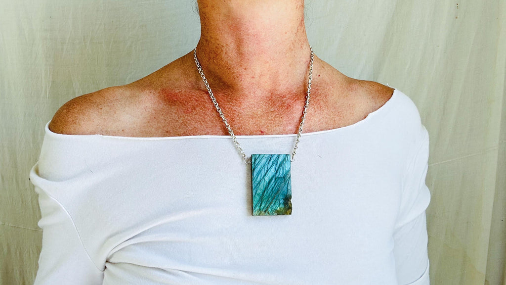 Labradorite Pendant Necklace. Heavy Sterling Silver Chain. Flashy Blue Stone. Designer Jewelry. 2678