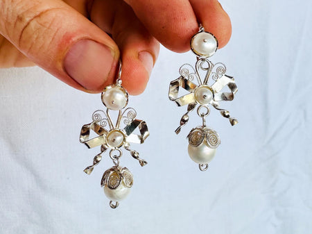 Oaxacan Filigree Earrings w/ Pearl. Sterling Silver. Mexico. Frida Kahlo. Posts. 2810