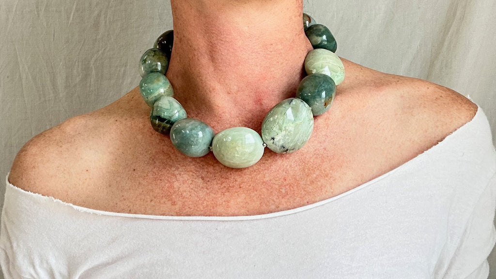 Green Jasper Necklace. Green Moonstone. Sterling Silver. 1377
