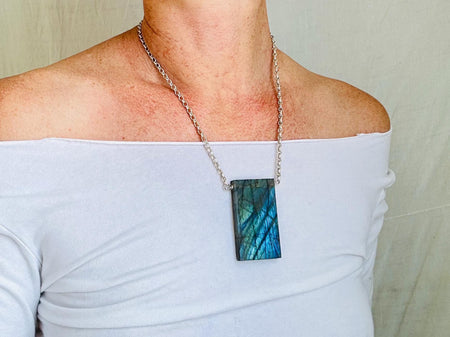 Labradorite Pendant Necklace. Heavy Sterling Silver Chain. Flashy Blue Stone. Designer Jewelry. 2667