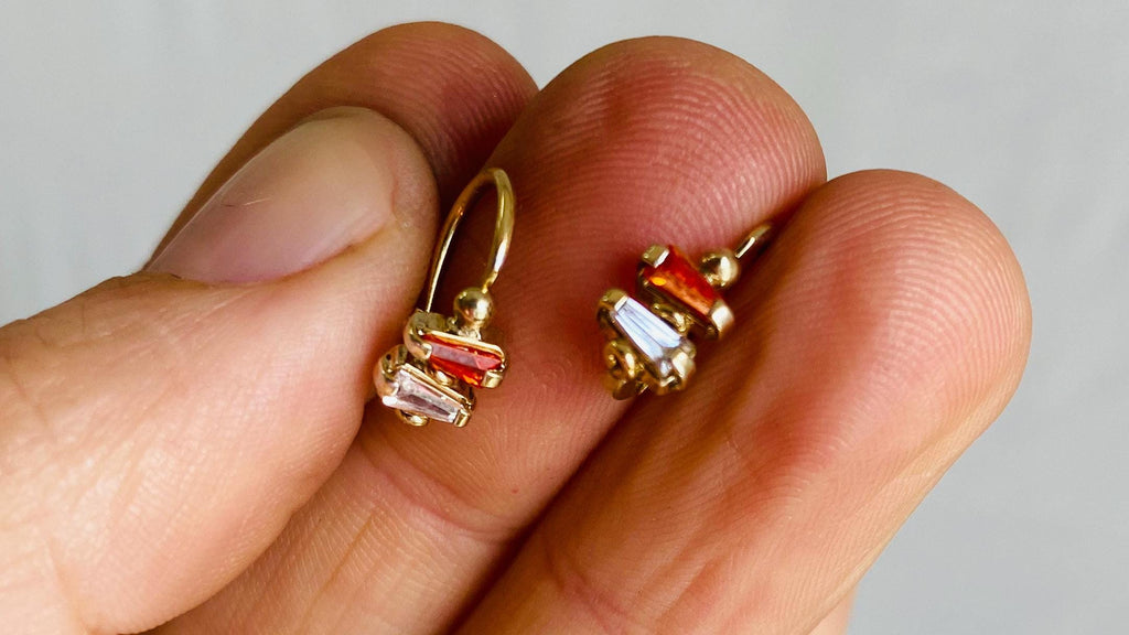 Vintage Ecuadorian Gold Earrings With Crystal. 18kt. 0389
