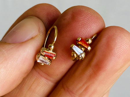 Vintage Ecuadorian Gold Earrings With Crystal. 18kt. 0389