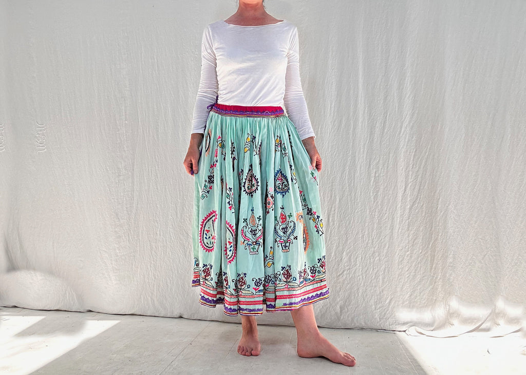 Vintage Banni Embroidered Drawstring Skirt. 0561